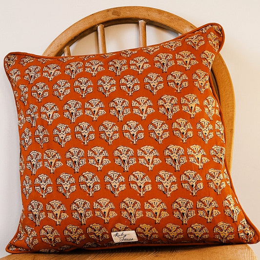 Cushions Cushion - Sandstone on Rust with Rust Piping 40x40cm 22477