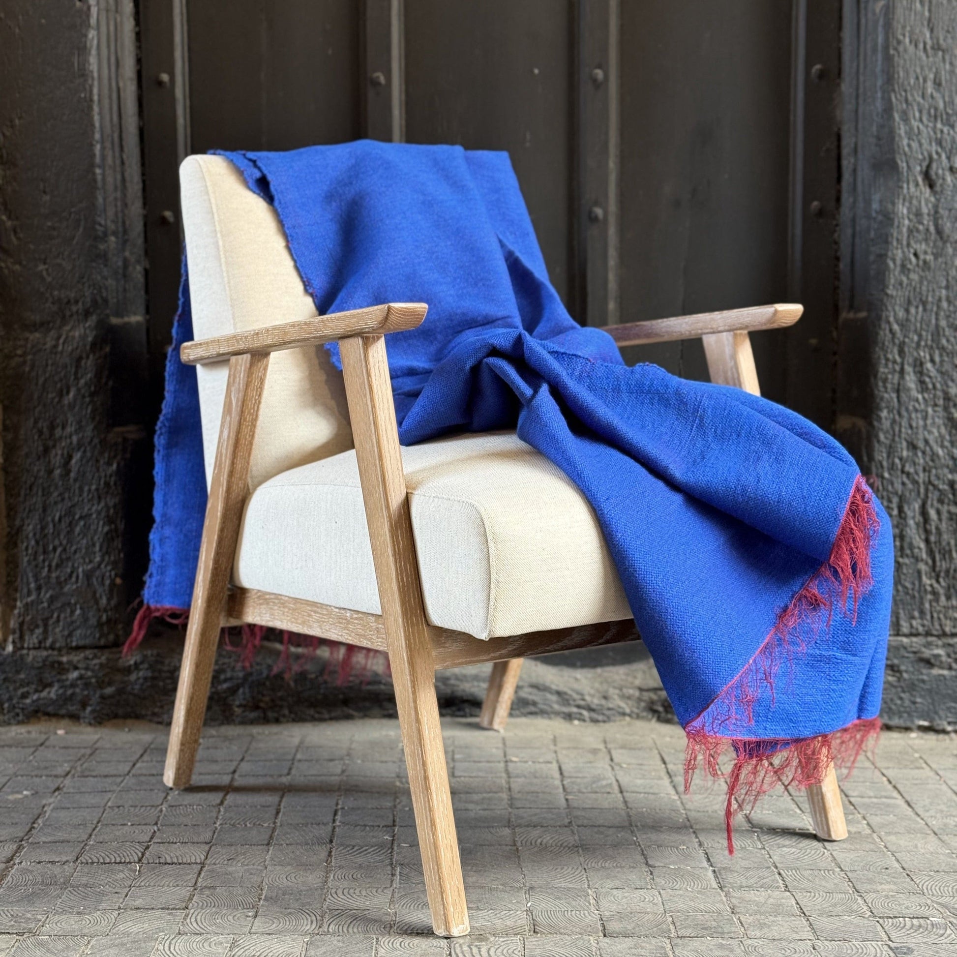 Woollen Throws Hand-loomed Wool Throw Indigo on Maroon Weft 25124