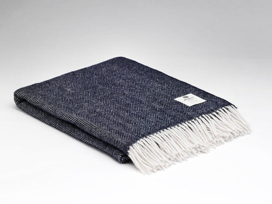 Woollen Throws Midnight Herringbone Throw 23774