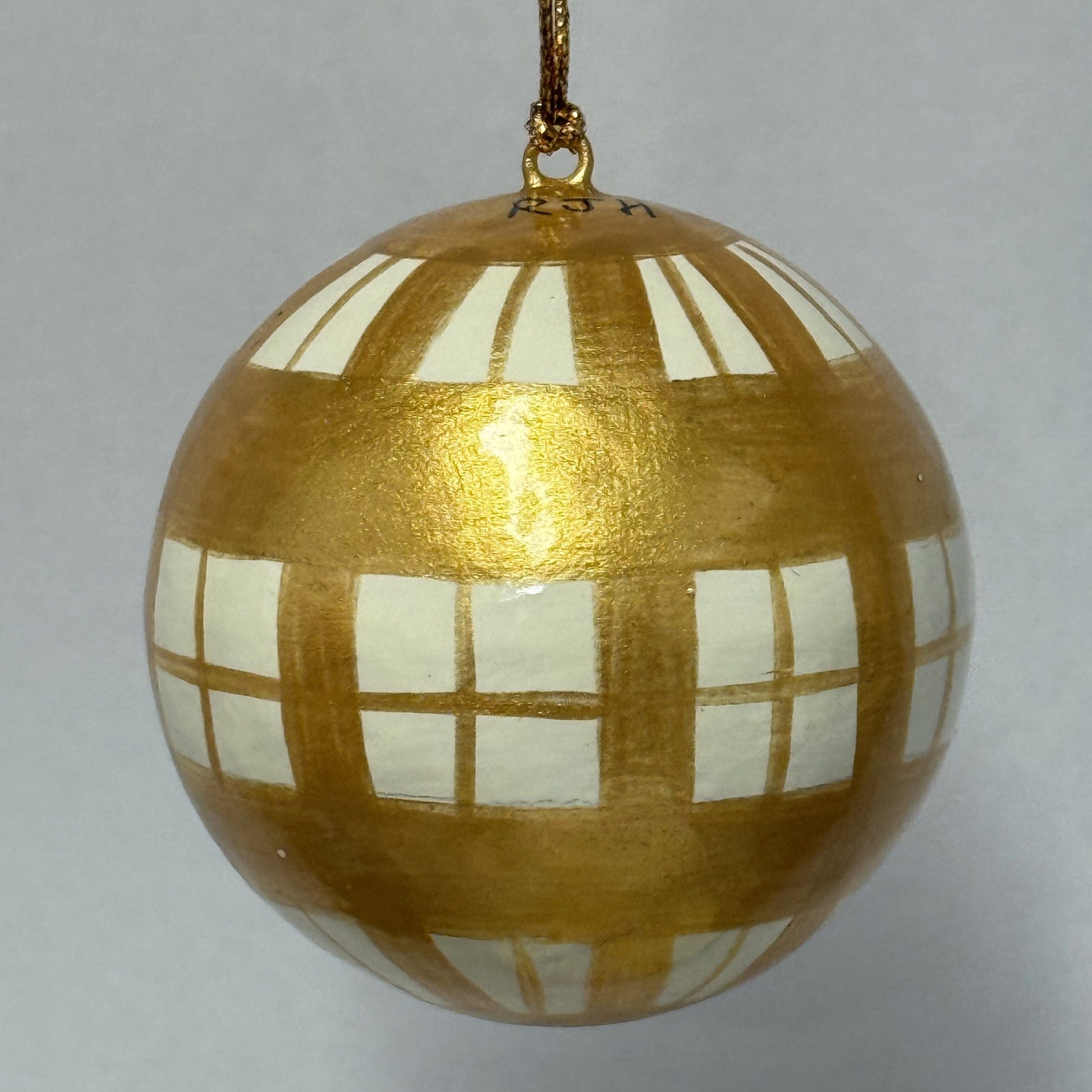 Xmas RJH Papier Mâché Christmas Baubles Check / Gold 26523
