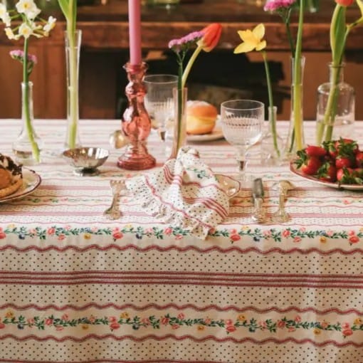 Tablecloths Tablecloth - Jeanne Red with Pleated Edge