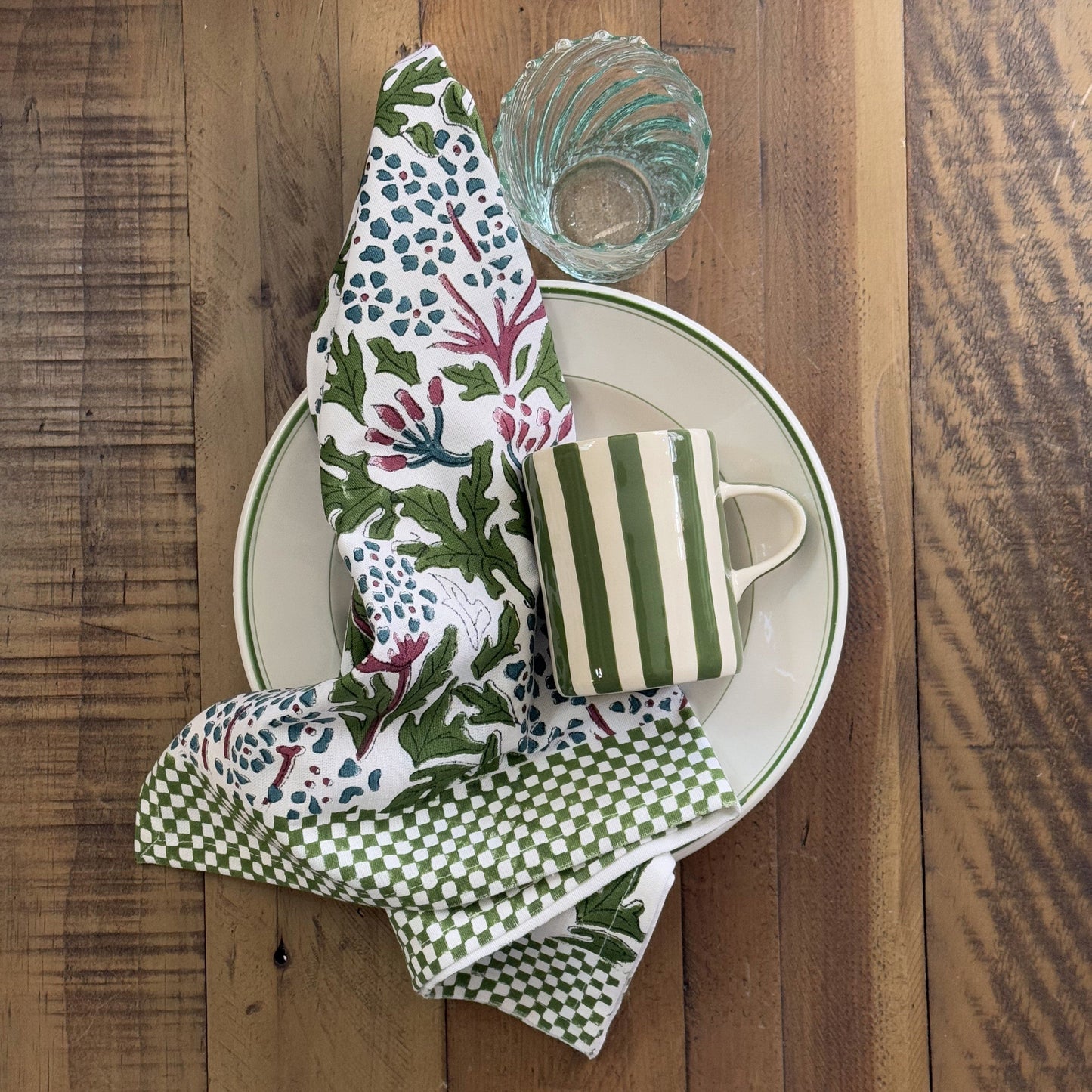 Tea Towels Tea Towel - Oak Leaf Hydrangea with Check Border 23129