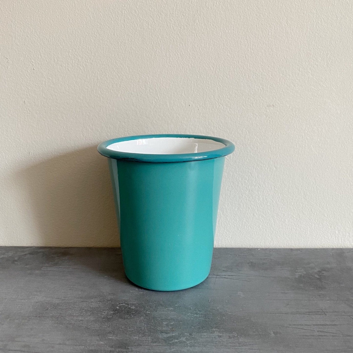 Kitchenalia Enamel Tumblers Spring Green 11944