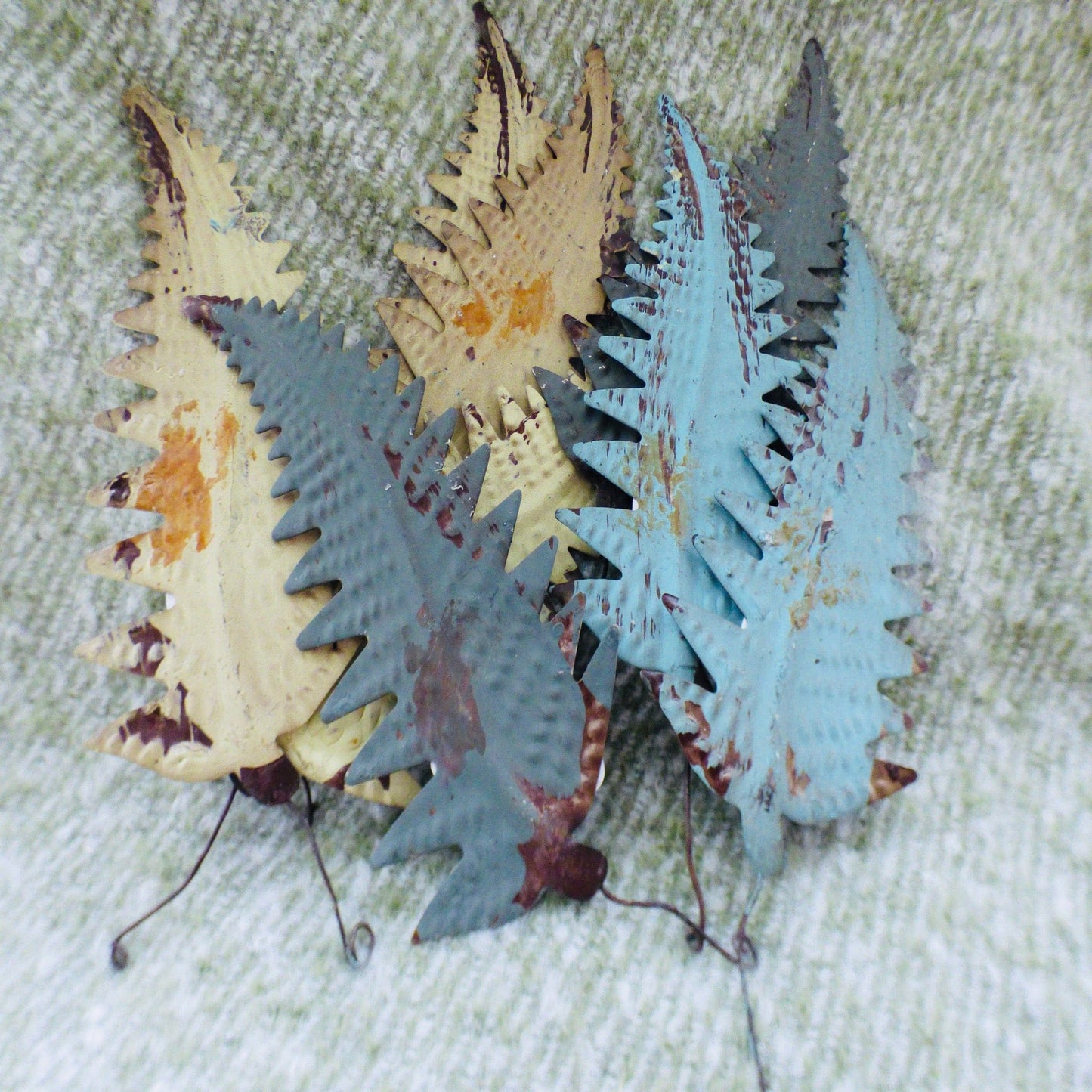 Grand Illusions Xmas Fern Leaf 12172