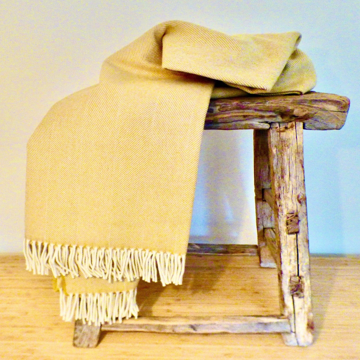 Woollen Throws Supersoft Lemon HB Throw 19094
