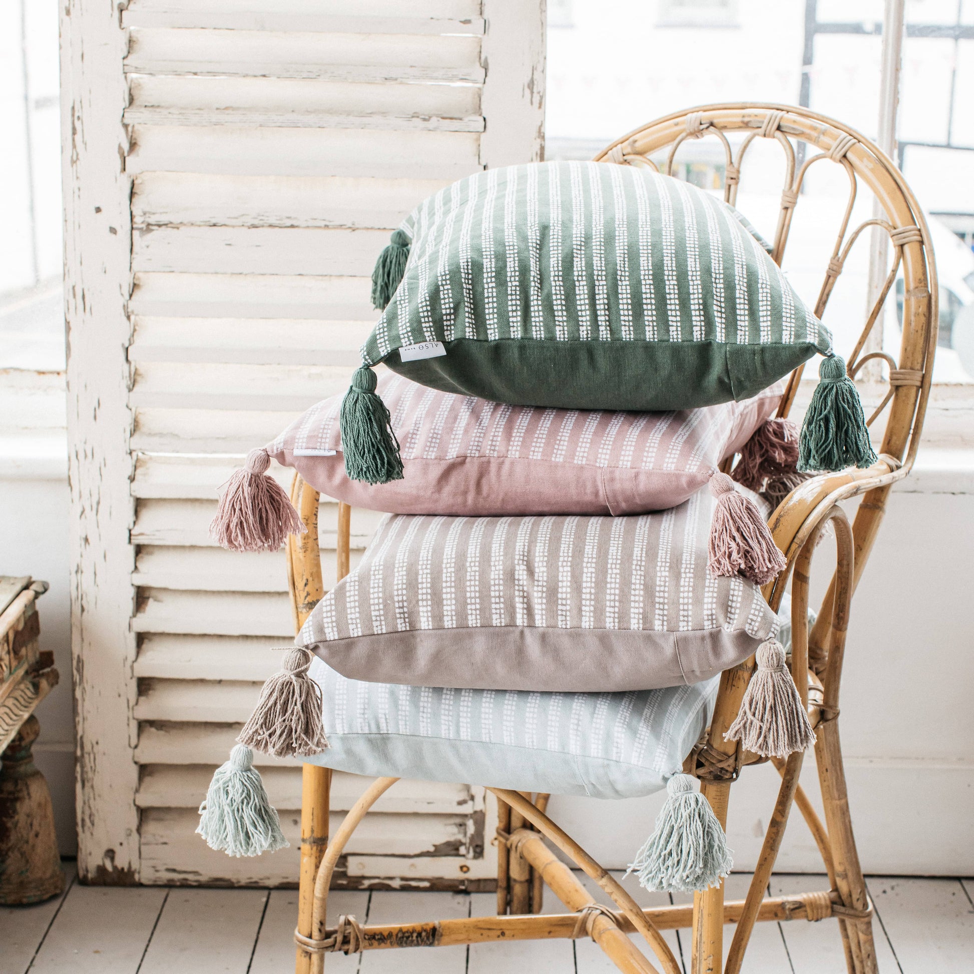 Cushions Cushion - Cobbled with Tassel / Blush 27050
