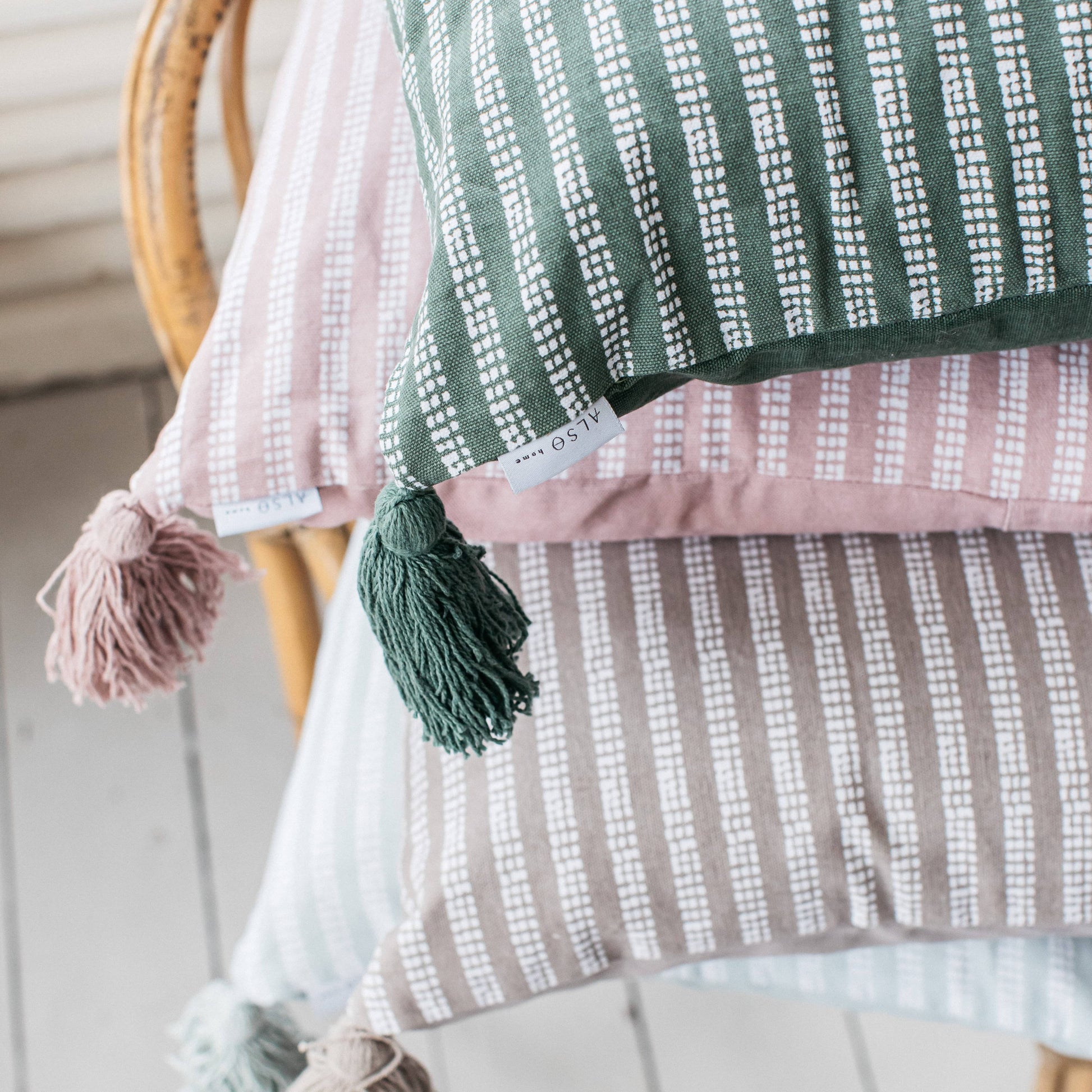 Cushions Cushion - Cobbled with Tassel / Blush 27050