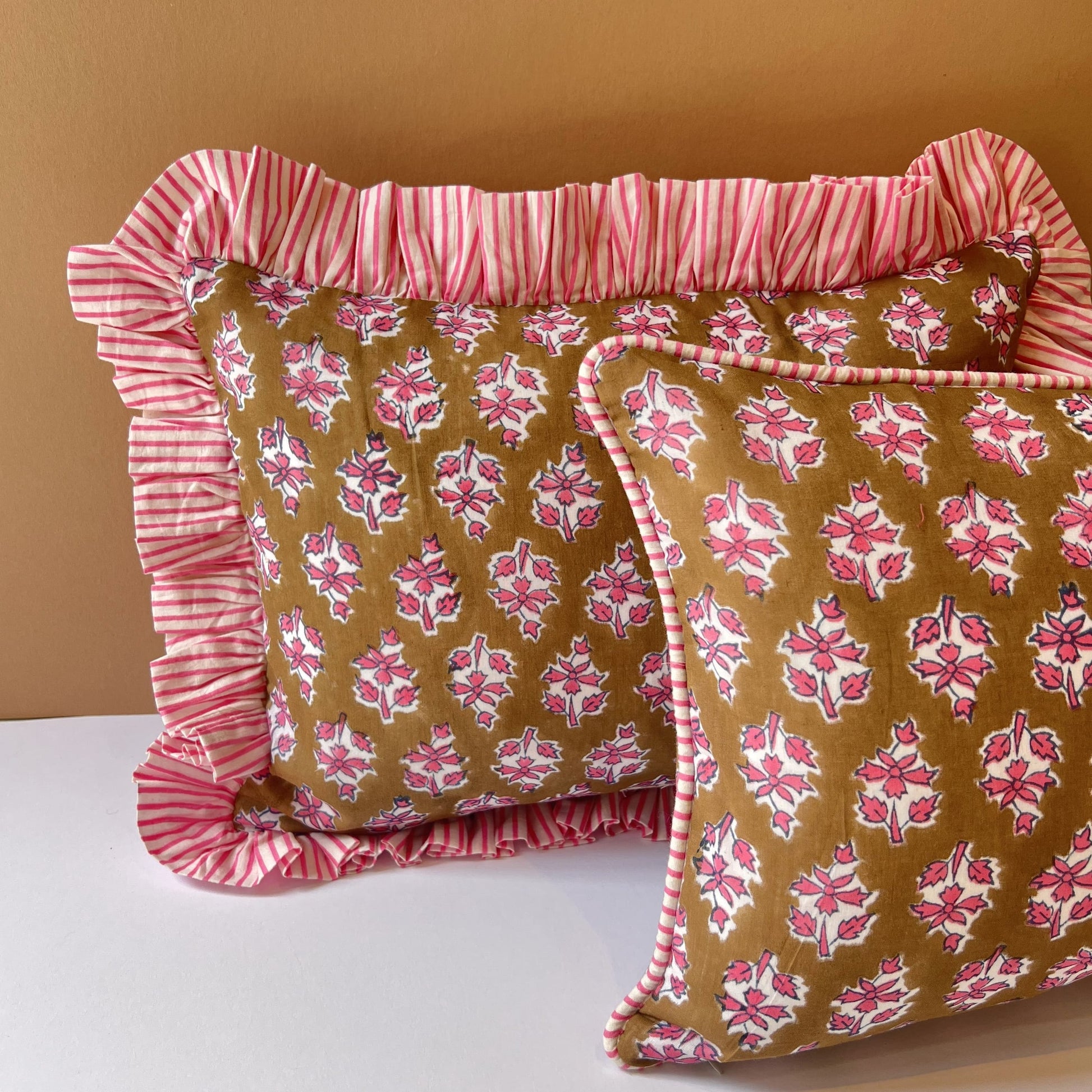 Cushions Cushion - Pink Flowers on Cinnamon - 30x40cm