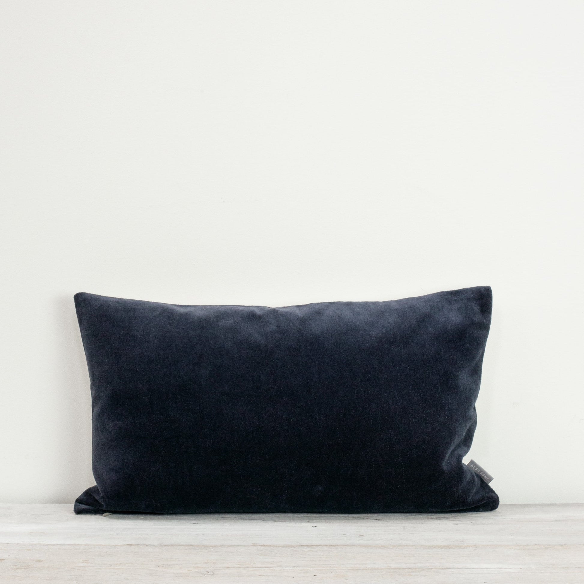 Cushions Cushion - Velvet, Indigo 30x50cm 26562