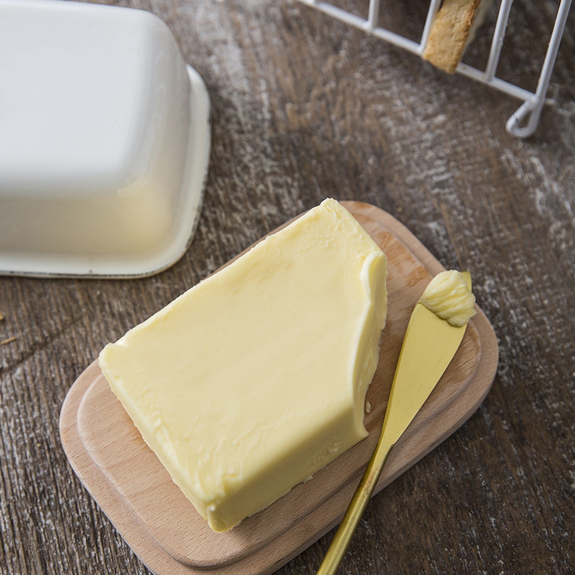 Kitchenalia Enamel Butter Dish - Warm White 27660