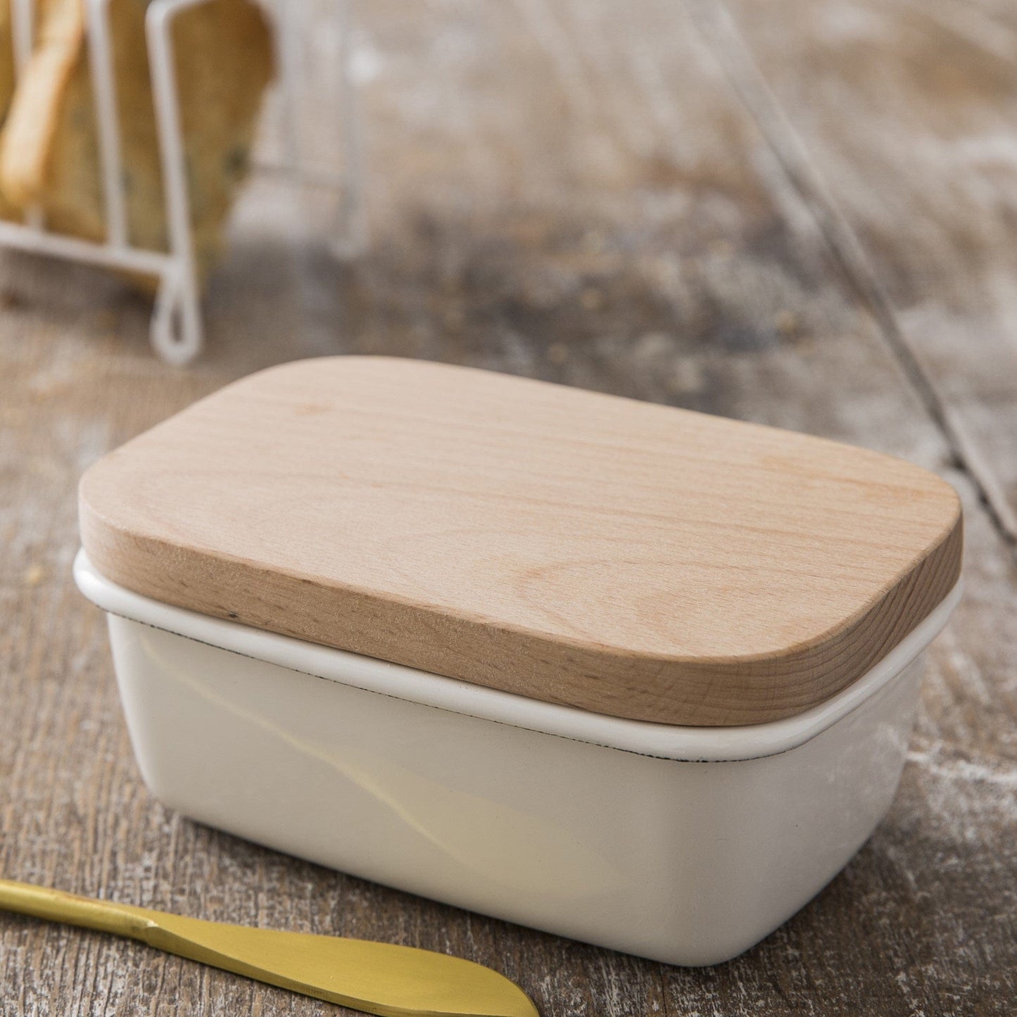 Kitchenalia Enamel Butter Dish - Warm White 27660