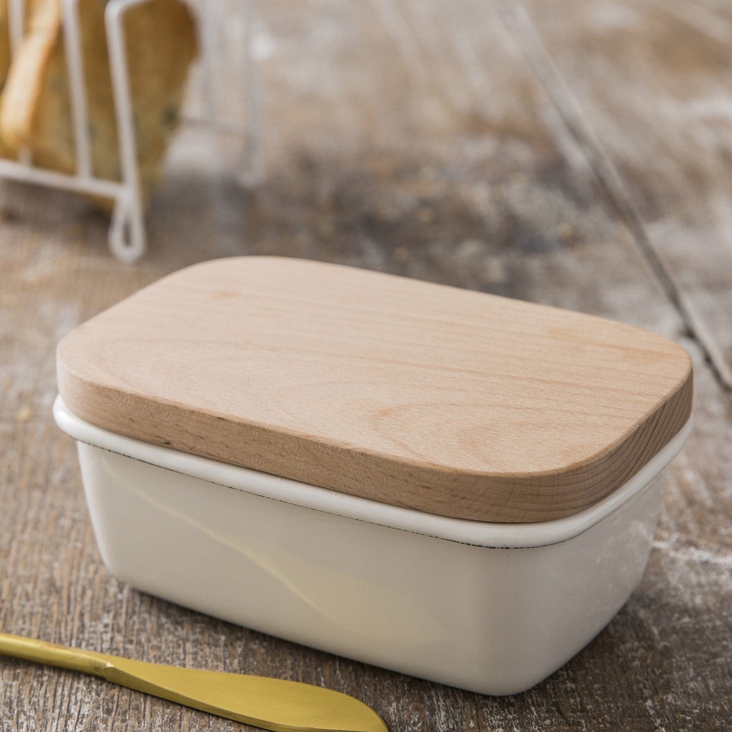 Kitchenalia Enamel Butter Dish - Warm White 27660