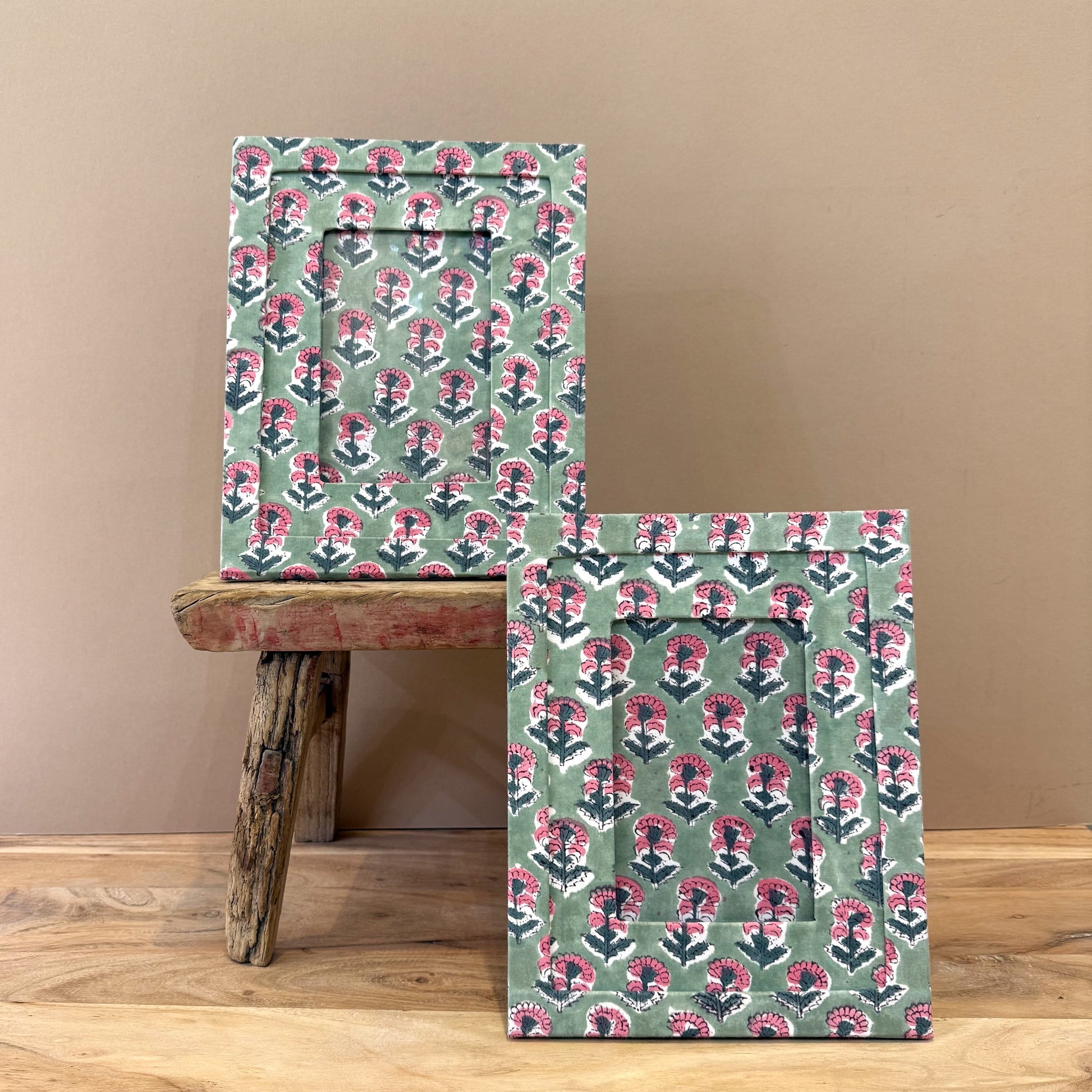 Photo Frames Photo Frame - Handmade Block Print Green Country Garden / Portrait 27574
