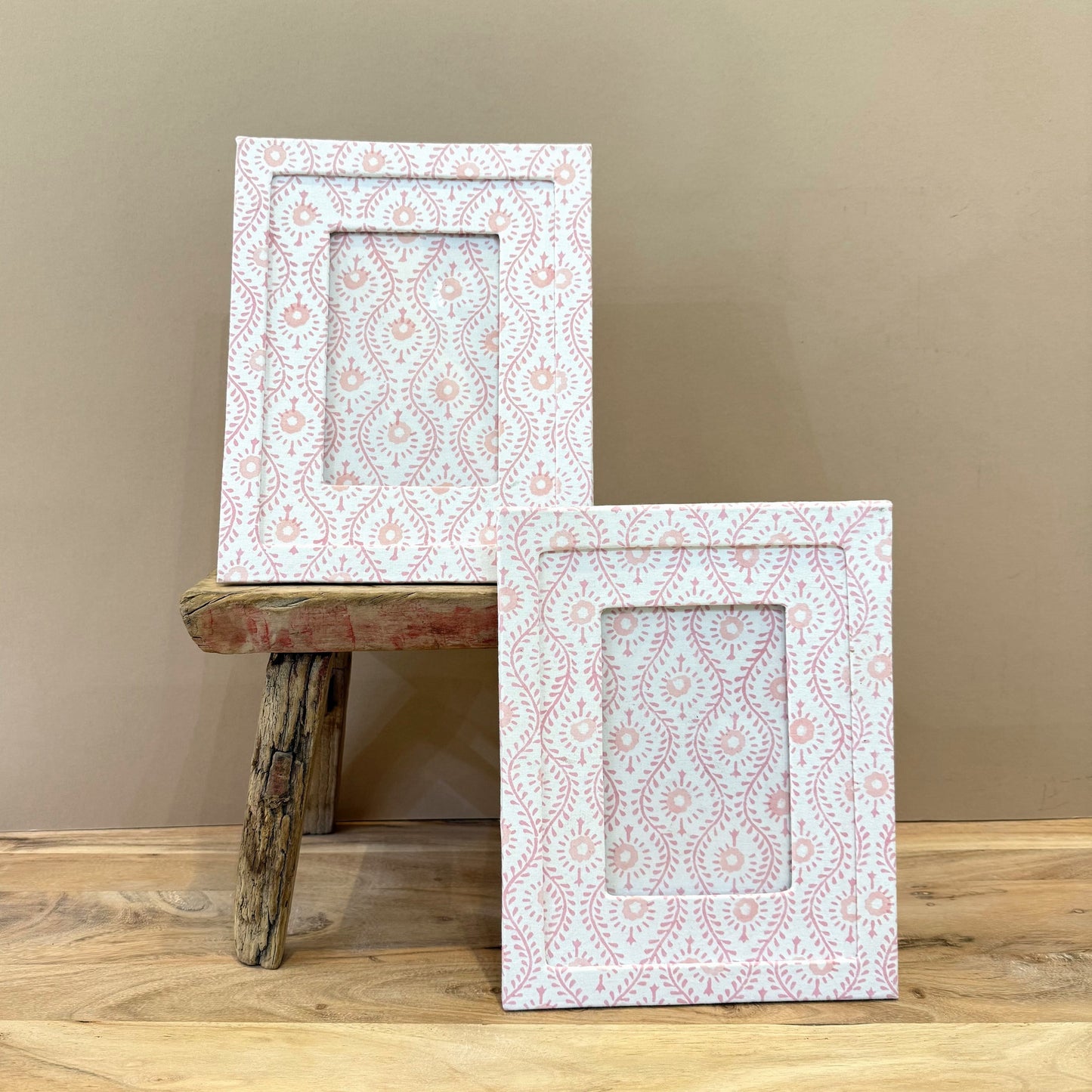 Photo Frames Photo Frame - Handmade Block Print Wavy Pink / Portrait 22959