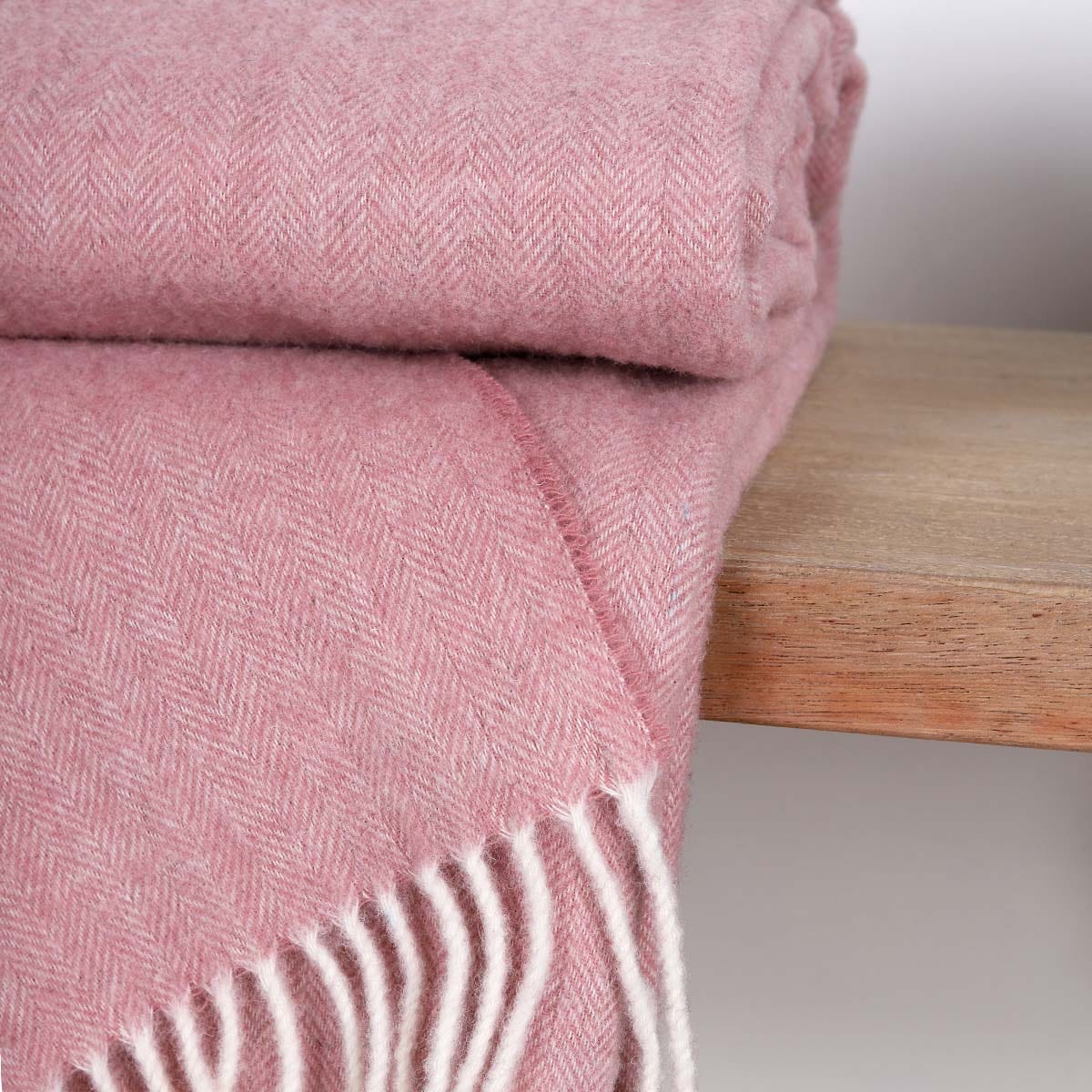 Woollen Throws Pure Wool Throw - Soft Pink 26327