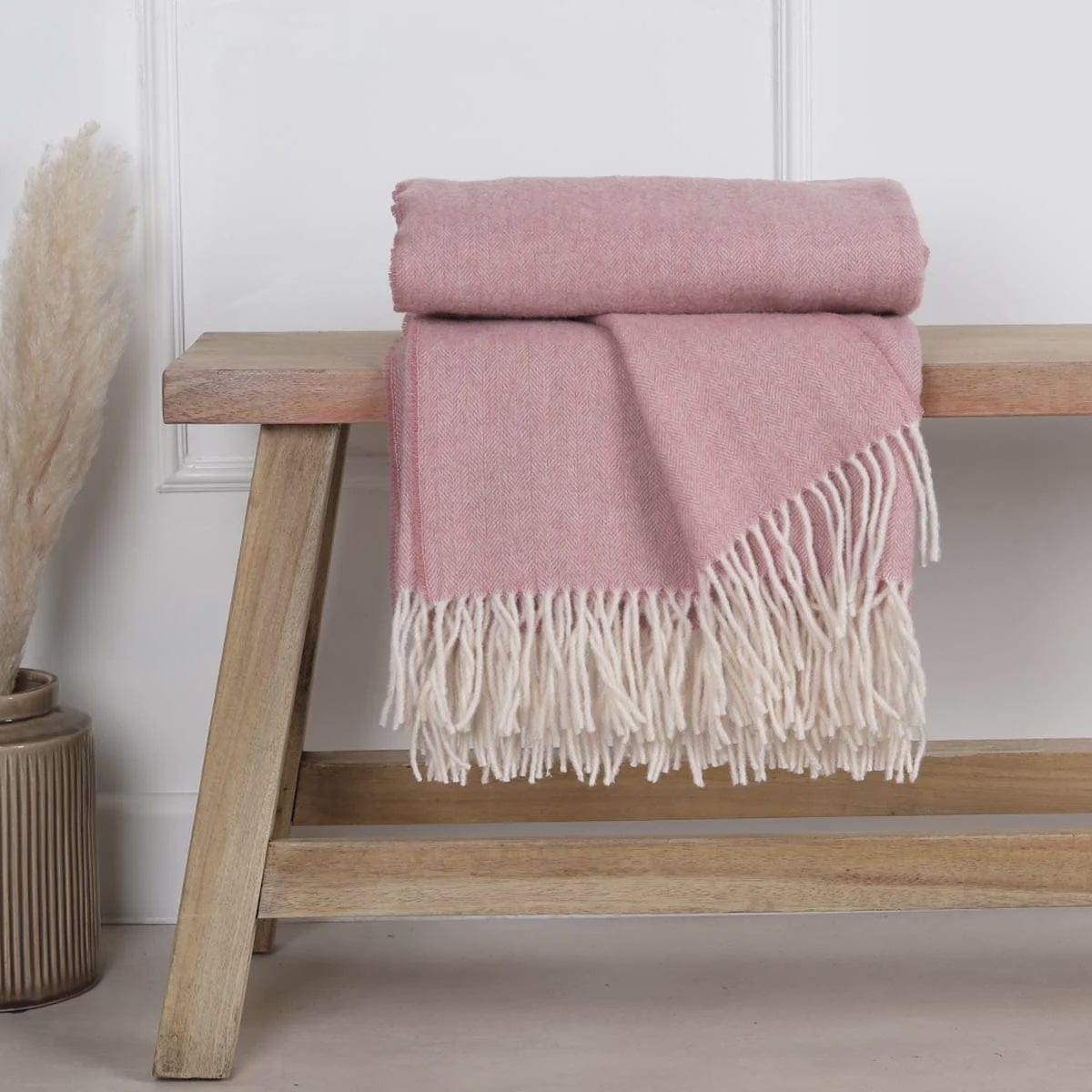 Woollen Throws Pure Wool Throw - Soft Pink 26327