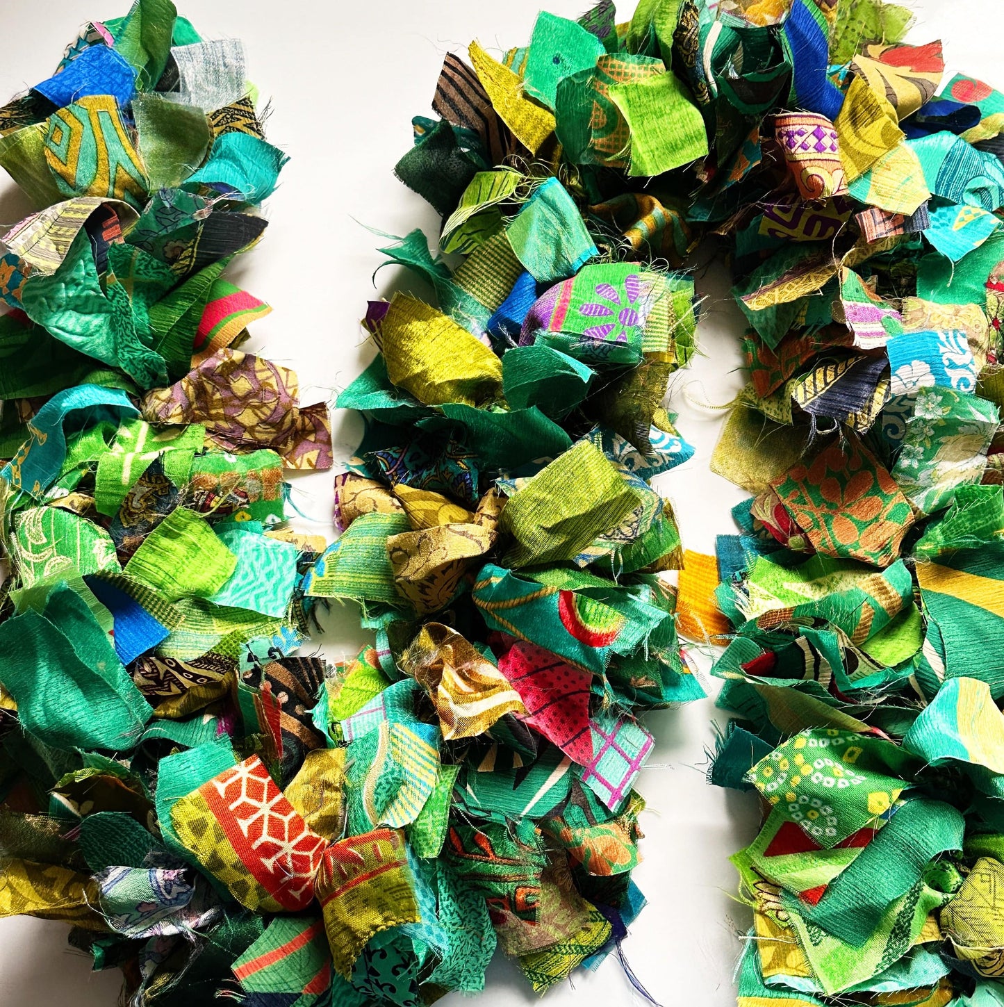 Xmas Recycled Sari Garland Green 23550