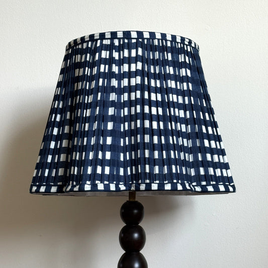 Empire/Scalloped Scalloped Lampshade - Navy Gingham