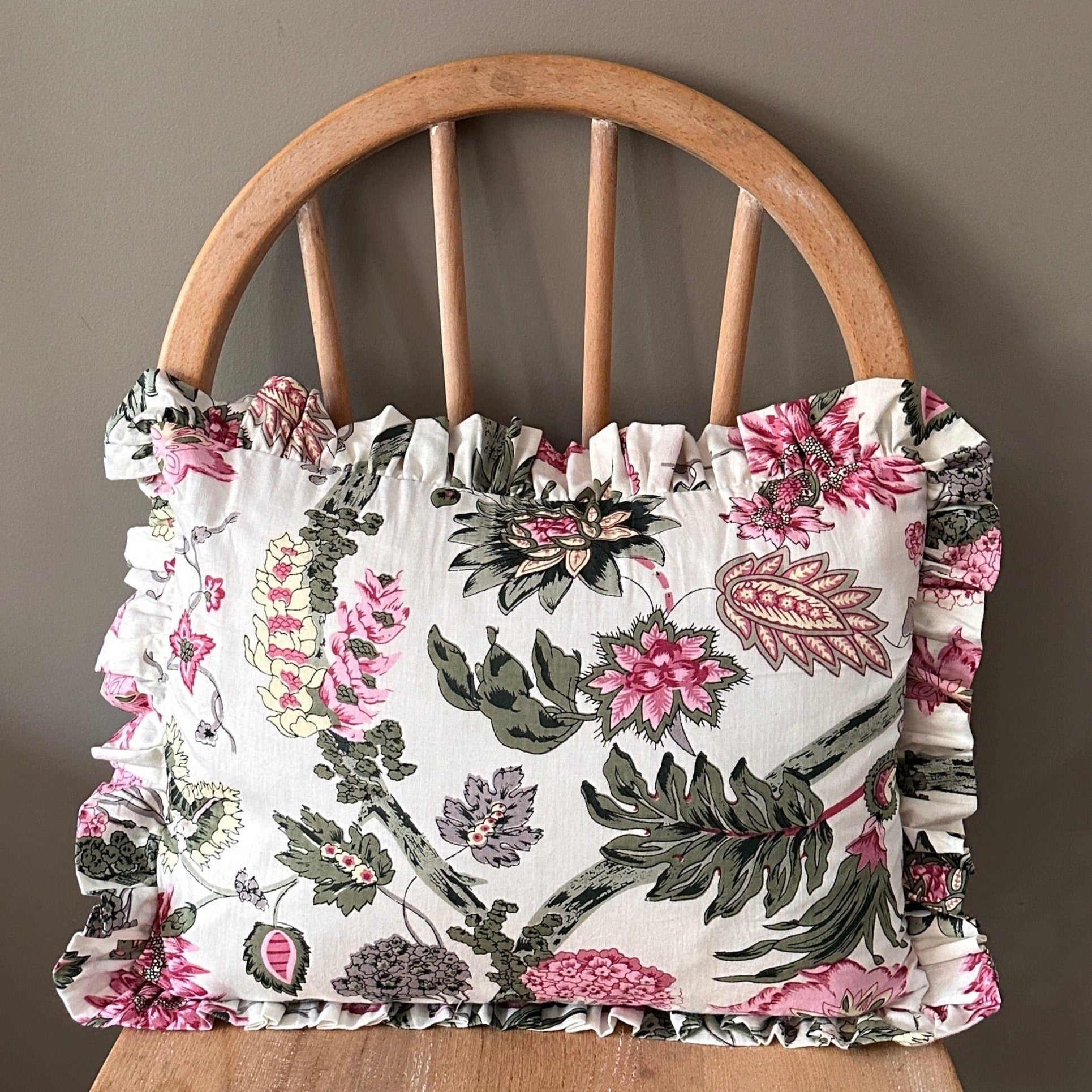 Cushions Small Ruffle Cushion - Classic Botanical on Cream 21504