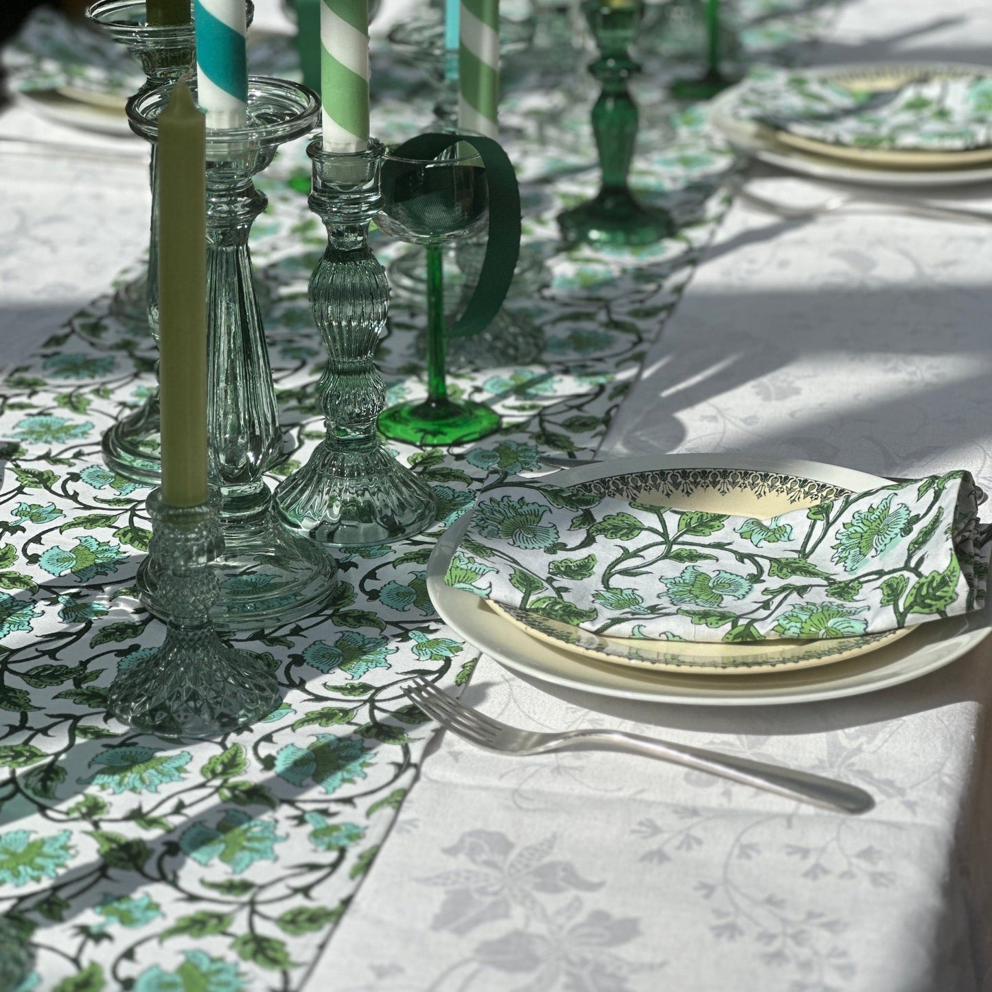 Tablecloths & Napkins Table Runner - Turquoise & Green Climber 21383