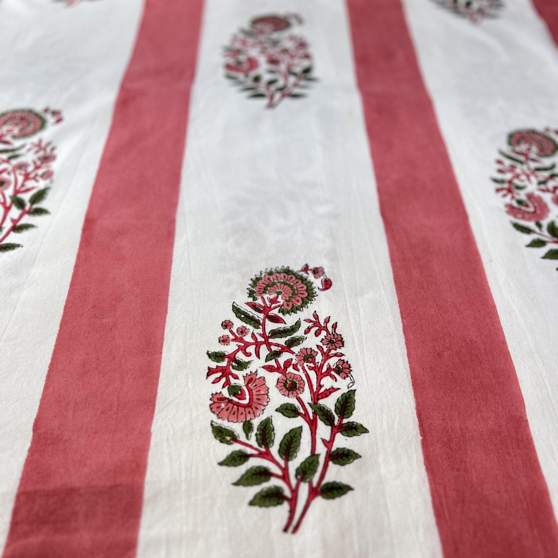 Tablecloths Tablecloth - Climbing Botanicals on Rhubarb Stripe Medium 230x150 25081