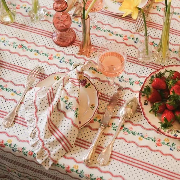 Tablecloths Tablecloth - Jeanne Red with Pleated Edge