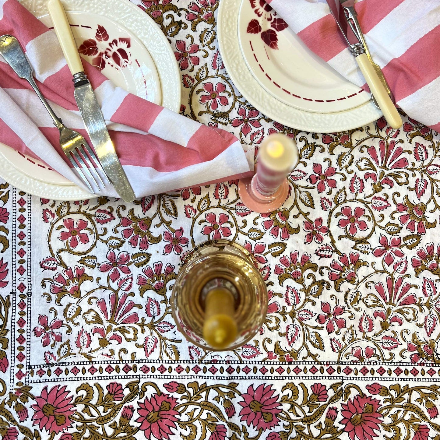 Tablecloths Tablecloth - Rich Pink & Chestnut Botanical Medium 150x230cm 27565