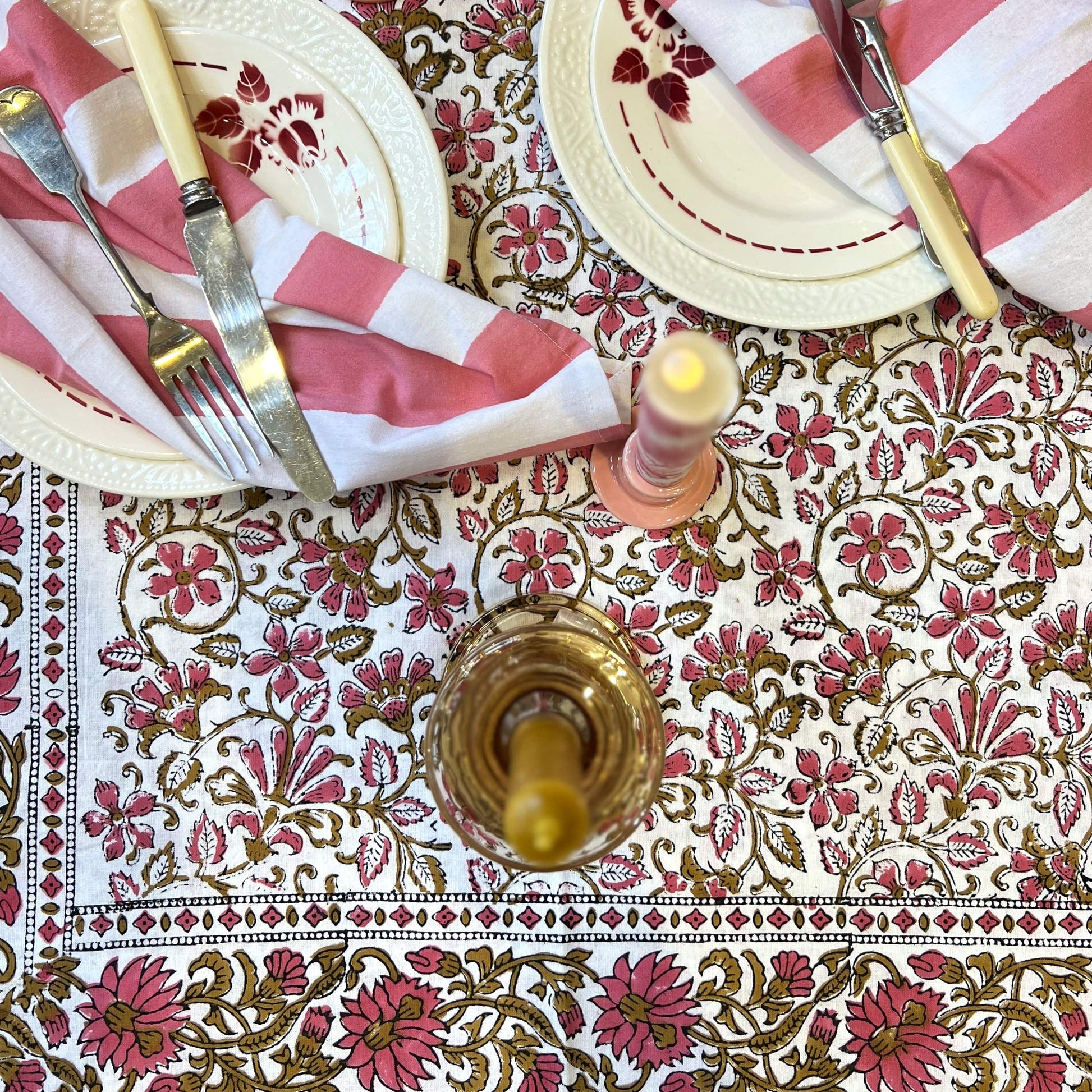 Tablecloths Tablecloth - Rich Pink & Chestnut Botanical Medium 150x230cm 27565