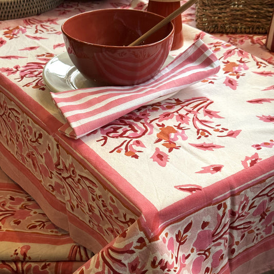 Tablecloths Tablecloth - Roses & Rust on White