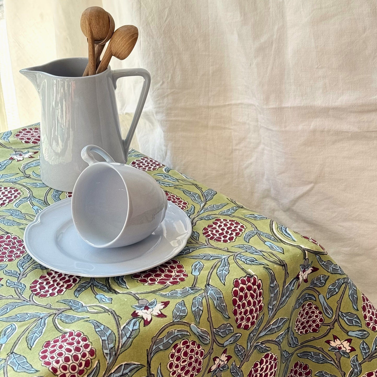 Tablecloths Tablecloth - Wild Loganberries Medium - 250 x 150 cm. 27079