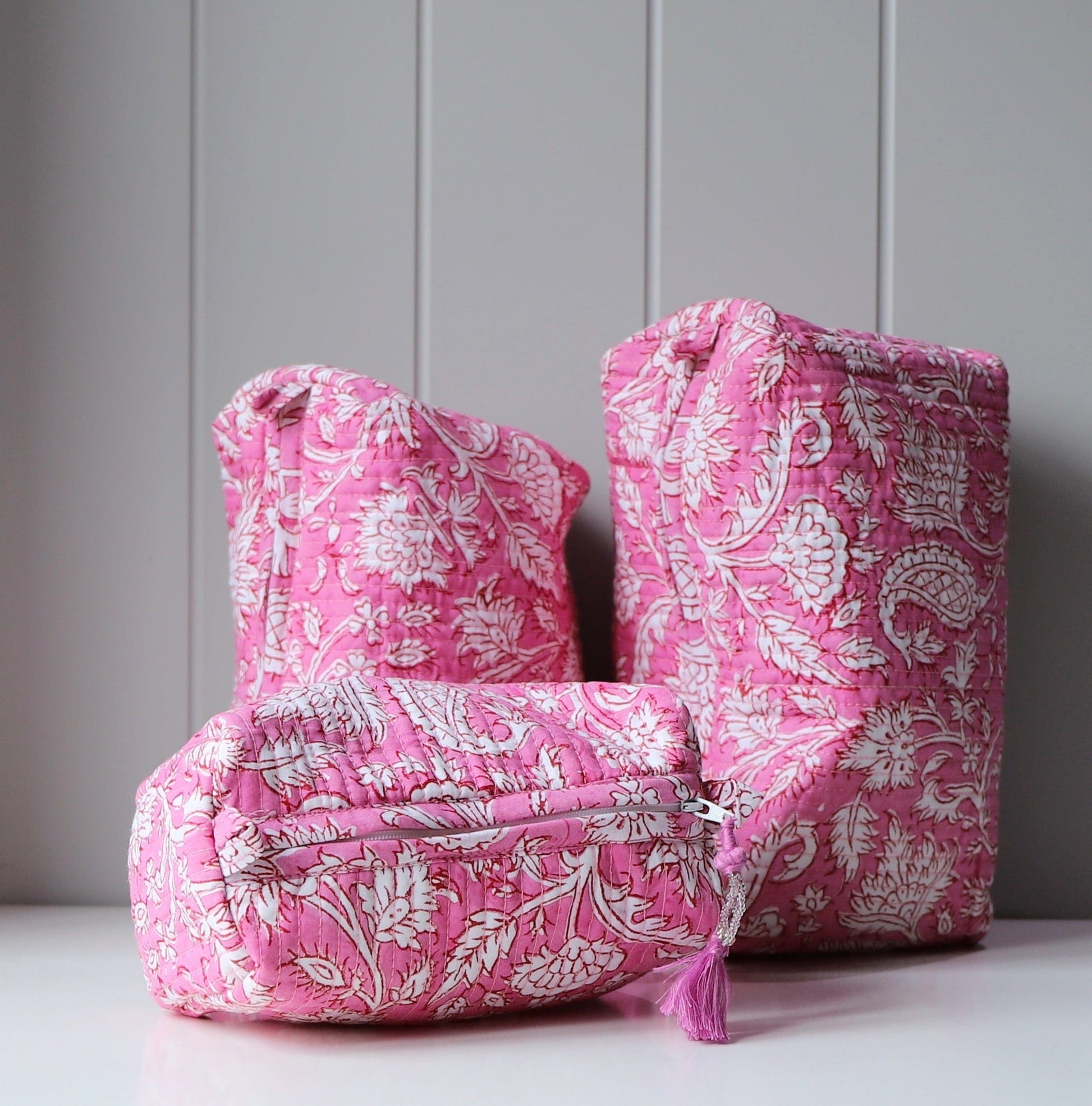 Kapoor Carpets & Textiles Lifestyle Cosmetics Bag - Fuschia Pink Small 19825