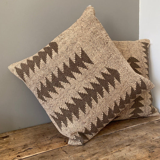 Cushions Cushion - Jute Kilim - 18x18 - Taupe Arrowheads 18432