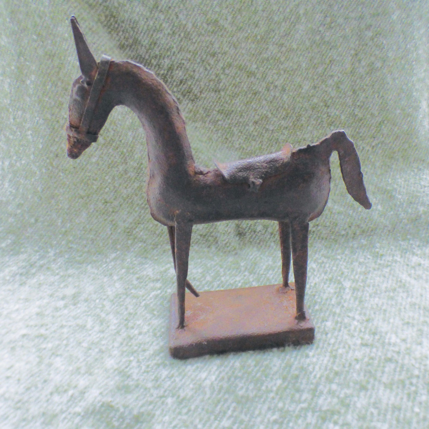 Indianalia Indian Metal Horse Small Saddle 12323