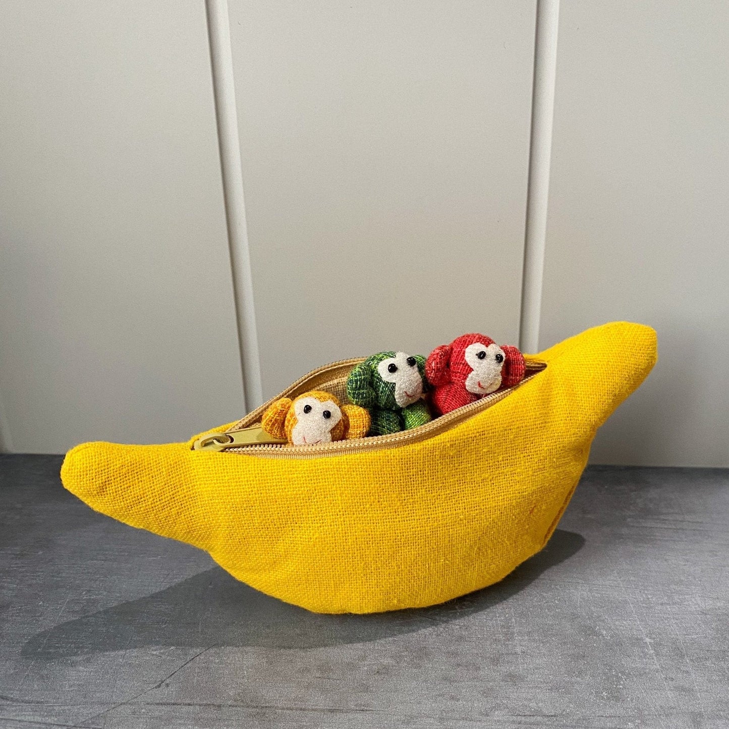 Toys Monkeys in Bananas 10736