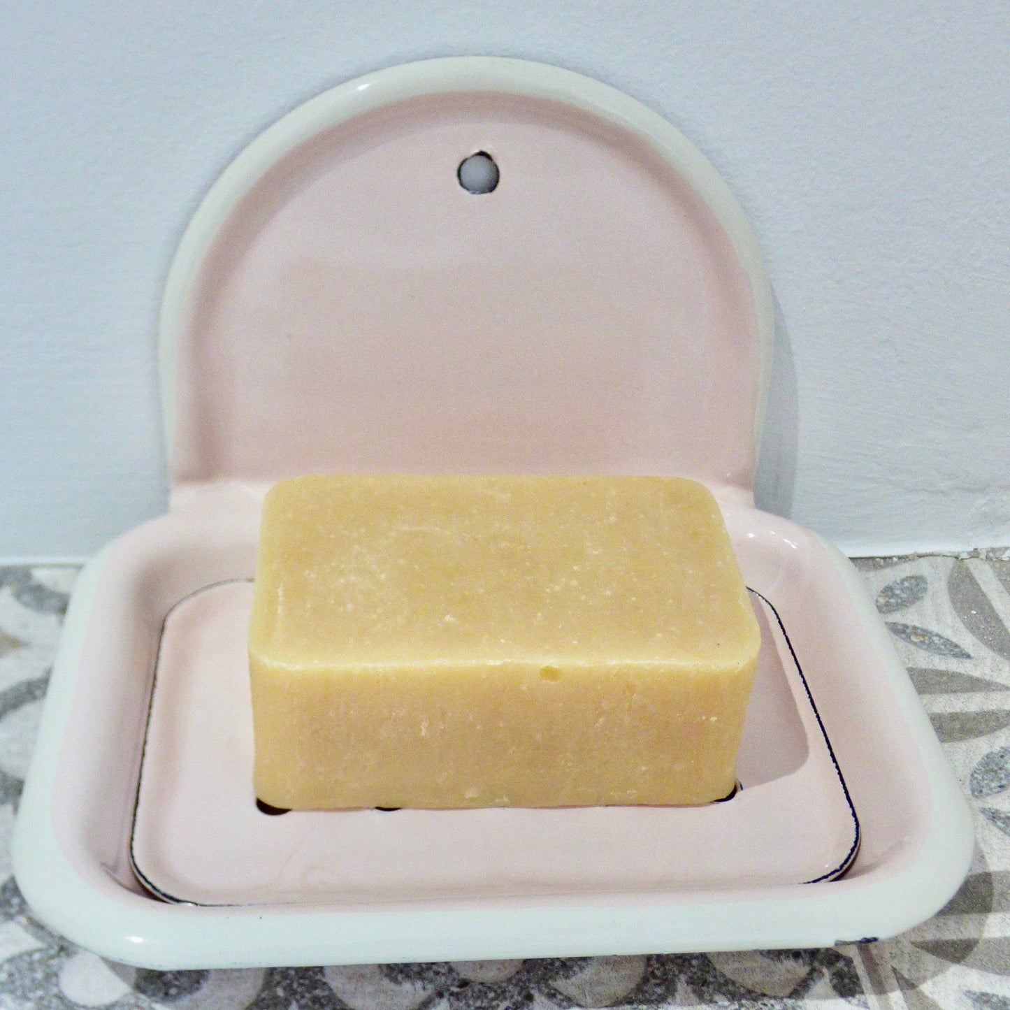 Home Cook Wholesale Soaps & Soap Dishes Soap Dish - wall mounted Pink/Cream 15037